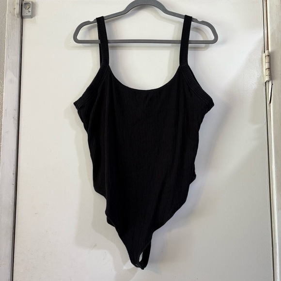Good American Black Ribbed Scoop Neck Bodysuit Tank Size 4 XL - Picture 1 of 4